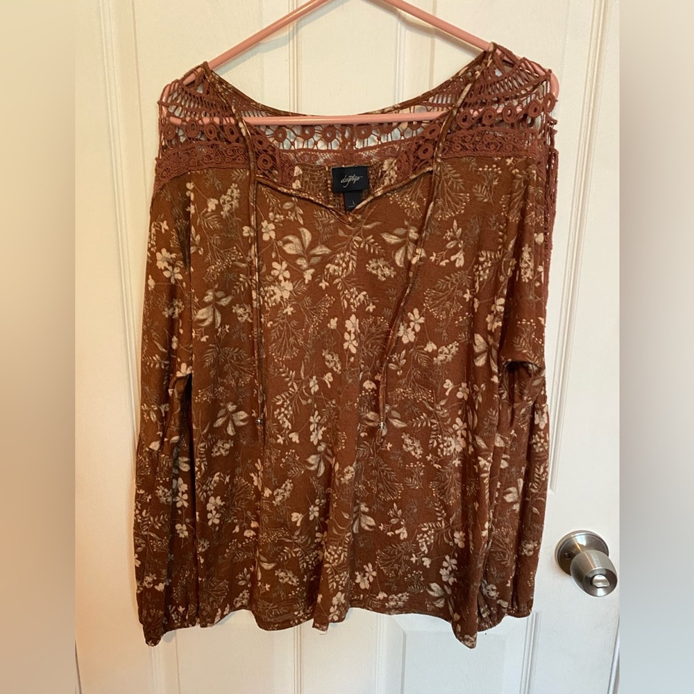 Daytrip Women's Brown Floral Top